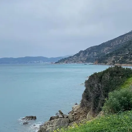 Lägenhet Vista Mare Albenga